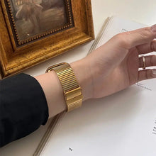 Load image into Gallery viewer, Stainless Steel Metal Bracelet Strap for Apple Watch Band - 14 Shades Axios Bands